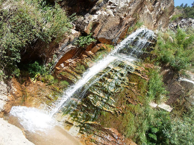 Поход к водопадам в Бегаре, ущелье Варзоб, горы Таджикистана
