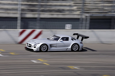 Mercedez Benz SLS