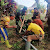 Babinsa Koramil 1307-03/Bada Bersama Warga Gotong Royong Perbaiki Pipa Saluran Air Bersih