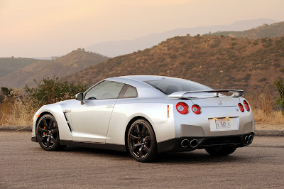 Nissan GT-R wallpapers, Nissan GT-R photos, Nissan GT-R pictures, Nissan GT-R images, Nissan GT-R