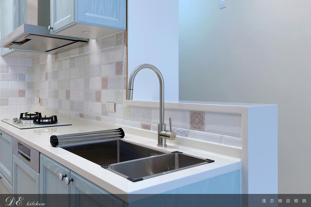 CSK 不鏽鋼廚房伸縮龍頭「GT 2028」在廚房設計中的應用實例｜達亦精品櫥飾