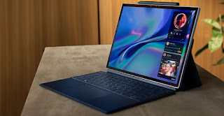 A little over a month after the launch of XPS 13 Plus , Dell completes the update of the XPS 13 series with two of the most anticipated products of this second quarter, let's talk in detail about Dell XPS 13 and XPS 13 2-in-1 . Like all the new generation devices proposed by Dell, even the newcomers focus on a hybrid approach that is able to satisfy those who work, and which at the same time guarantees the right flexibility and significant performance in other areas, all with a focus on multi-tasking and productivity.   UPDATE: EUROPE AVAILABILITY   Let's start with XPS 13 , a notebook that - like the convertible variant - marries the Intel Core 12th gen platform with 15 watt U series processors ; in detail, the US company offers two options: Intel Core i5-1230U or Core i5-1250U, both with 10-core architecture (2 P-Core + 8 E-Core) and Boost frequencies up to 4.4 GHz respectively and 4.7 GHz.    Dell XPS 13 2022   Available with Windows 11 Home or Pro (but also with Ubuntu 20.04), Dell XPS 13 2022 takes up the classic quality and minimalist design of its predecessors; the first thing that catches the eye is definitely the Infinity Edge display with thin bezels on all four sides, a 13.4 "FHD + 500 nit (IPS it is assumed) panel which, at least at the moment, seems to be the only option available.    The notebook is 13.99 mm thick for a weight of 1.17 kilograms , the frame instead is built in aluminum alloy. Moving on to the hardware, the Intel Core 12th gen CPUs are flanked by LPDDR5 5200 memories (from 8 to 32GB), Iris Xe integrated graphics, 512GB or 1TB PCI-E 4.0 (x2) SSD storage and WiFi 6 2x2 connectivity with Bluetooth 5.2 ; there is no lack of Thunderbolt 4 support (2 ports with DP and Power Delivery), everything is powered by a 51 WHr battery which, according to Dell, guarantees 12 hours of autonomy.    Dell XPS 13 2-in-1   The Dell XPS 13 2-in-1 , which will be available in the summer, maintains the same hardware platform (more or less) but focuses on versatility and portability thanks to XPS Folio which in laptop mode allows you to adjust the display / tablet with three angles: 100 °, 112.5 ° and 125 °. The frame is always made of aluminum, the thickness is 7.4 mm while the weight varies according to the models: it starts from 736 grams (tablet only) to which the 560 grams of XPS Folio must be added.    Apart from the processors used, the same as XPS 13, we note that the convertible will offer 8 or 16GB of LPDDR4X 4266 RAM , the storage will always be PCI-E 4.0 (max 1TB) but with x4 interface not x2 as on the notebook variant. Connectivity is also superior: in addition to WiFi 6E we find a 5G module that guarantees the best user experience in terms of mobility. Last note about the 13 "(3: 2) 3k display , obviously with touch support, HDR400 certification and 100% sRGB coverage.   AVAILABILITY AND PRICES   Dell XPS 13 with Intel Core 12th gen is already available on the manufacturer's website (for now only US) at a base price of $ 999 ; Dell XPS 13 2-in-1 will arrive in the summer, the price has not been disclosed at the moment.   UPDATE: EUROPE AVAILABILITY   10/6   An update on availability in Europe: Dell has announced that the XPS 13 will be available starting June 16 , while the 2-in-1 version will be in the course of the summer. We await further details regarding prices on our market.