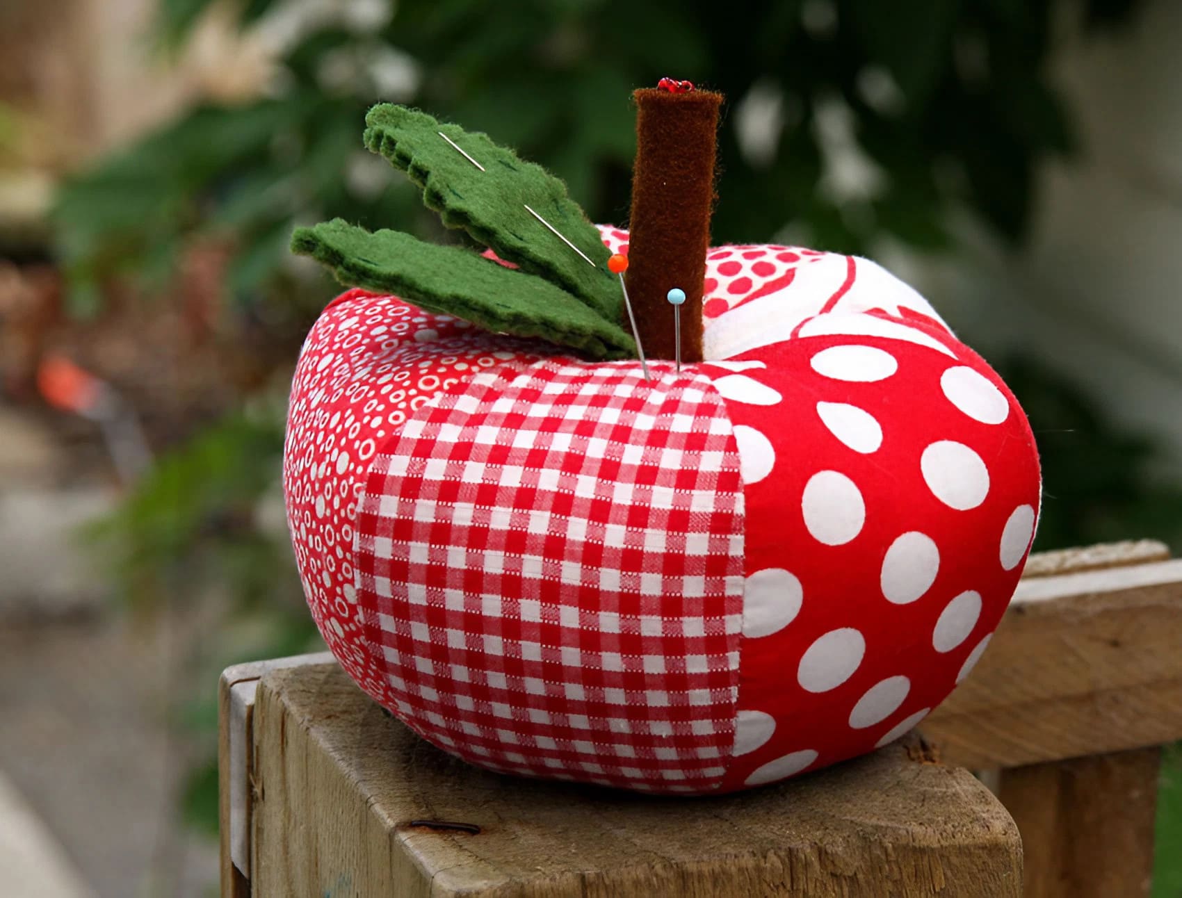 DIY Apple & Pear Pincushions