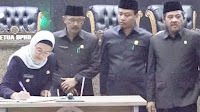 DPRD dan Bupati Indramayu Tandatangani Persetujuan Bersama Raperda Perubahan APBD Kabupaten Indramayu Tahun 2022