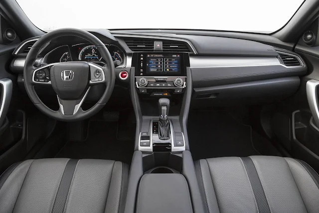 Honda Civic Hatch 2017 - interior