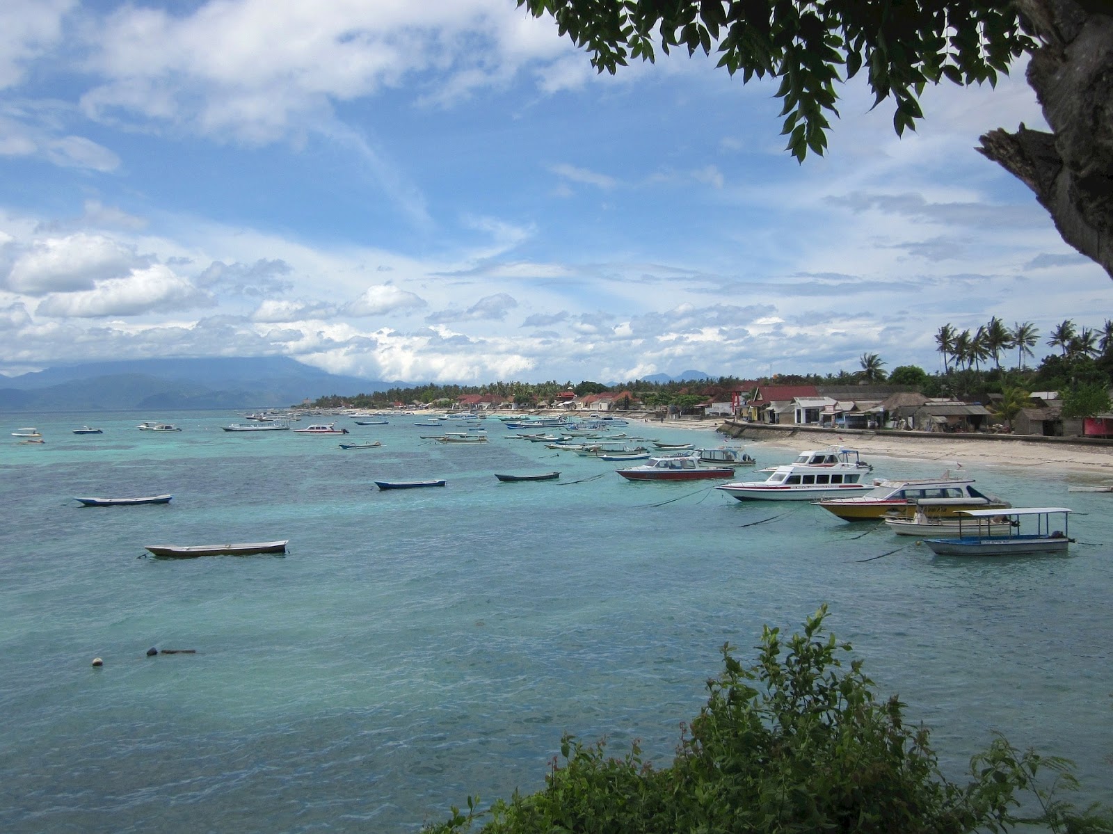  Gambar  Pemandangan Pantai  Asli Gambar  Kelabu