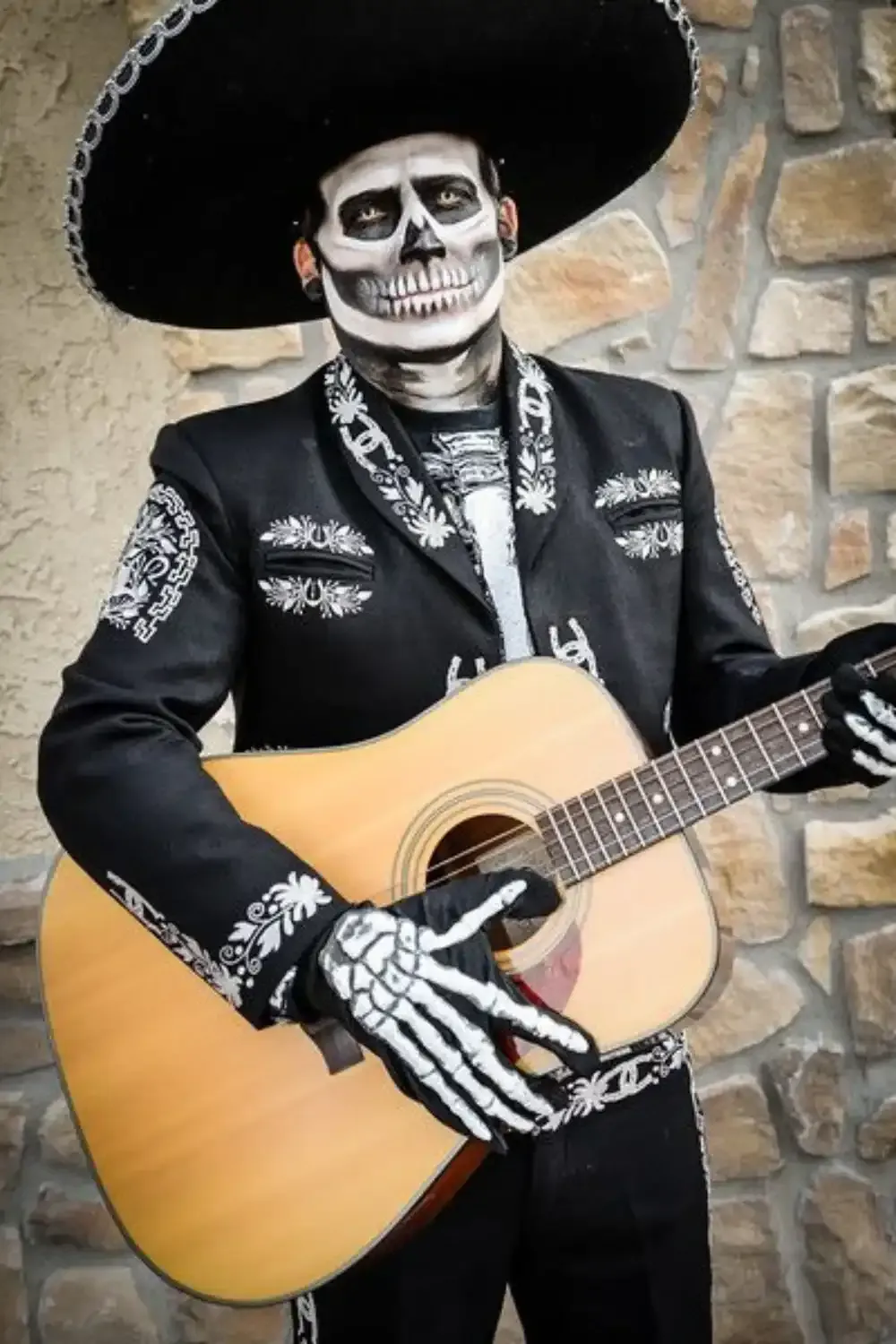 halloween 2023 skeleton playing guitar costume idea