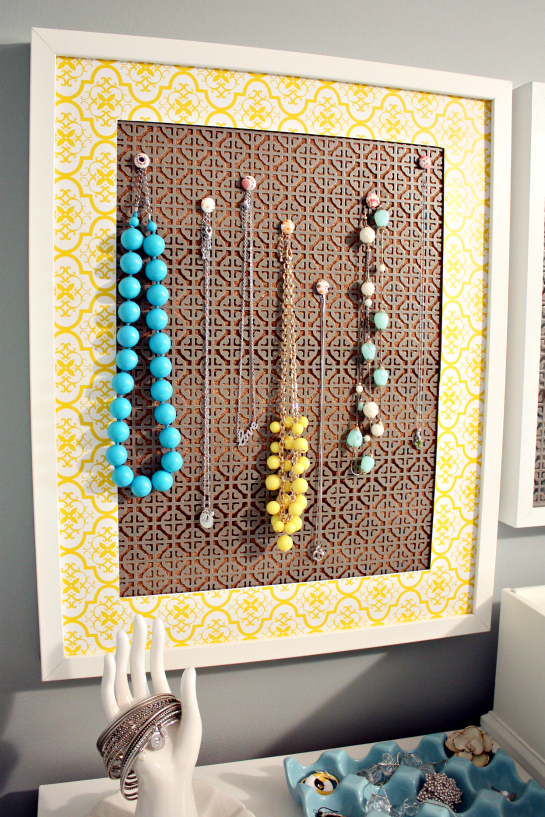 IHeart Organizing: A Simple DIY Jewelry Display