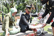 Kasad Ziarah ke Makam Tokoh Nasional