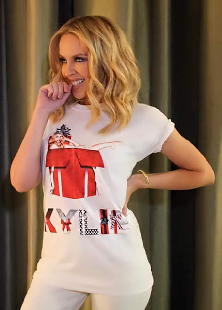 Kylie Minogue beautiful dp images for whatsapp, Facebook, Instagram, Pinterest