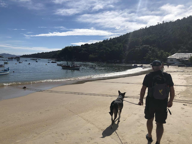 Praia Ganchos de Fora