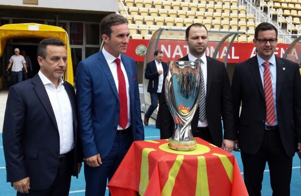 Der Supercup Pokal ist in Skopje gelandet