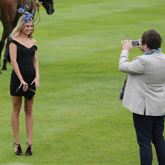 Kimberley Garner is seen arriving at Day One of the Qatar Goodwood Festival July 26-2016 013.jpg