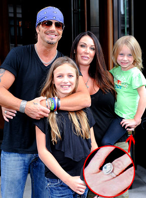 Bret Michaels 'Regifts' Engagement Ring