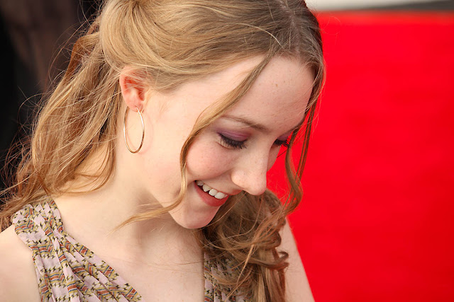 Saoirse Ronan Wallpapers Free Download