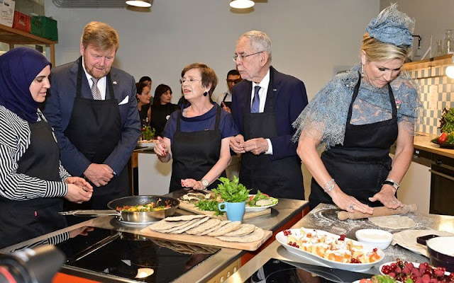 Queen Maxima wore a gray lace dress by Natan. President Van der Bellen and Doris Schmidauer visited the Brotfabrik cultural centre