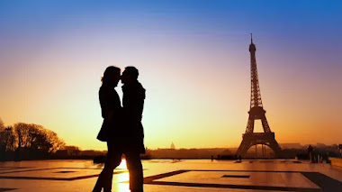 Una Historia de Amor en Torre Eiffel, Francia