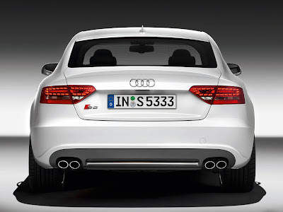 Audi S5 Sportback 2010 - Rear