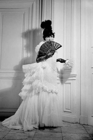 Coco Chanel en traje 