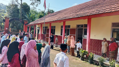 SELAMAT HARI PENDIDIKAN NASIONAL 2 MEI 2023