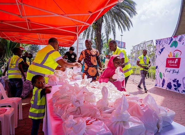 Wizkid Serves Less Privileged At UBA Foundation Drive (Photos)