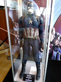 Captain America Civil War uniform