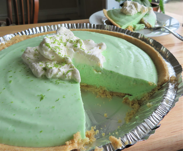 Fluffy Key Lime Pie