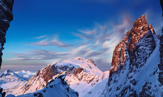 paisajes-hiperrealismo-la magia-en-las-montañas-nevadas