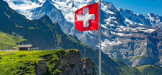 Lavorare in Svizzera - 3 professioni richieste e il loro stipendio | 3700 euro in piu