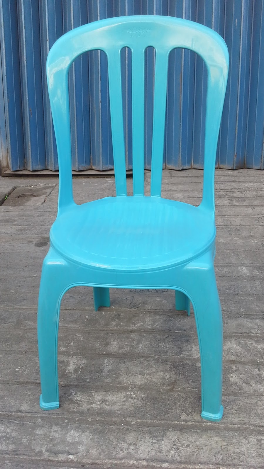 Selatan Jaya distributor barang plastik  furnitur Surabaya 