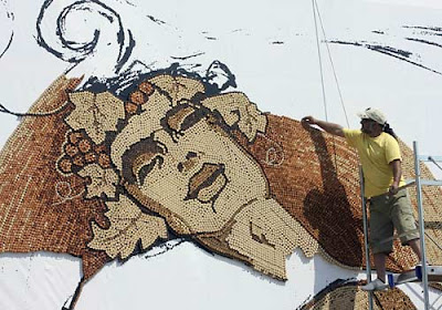 World's Biggest Cork Mosaic (7) 5