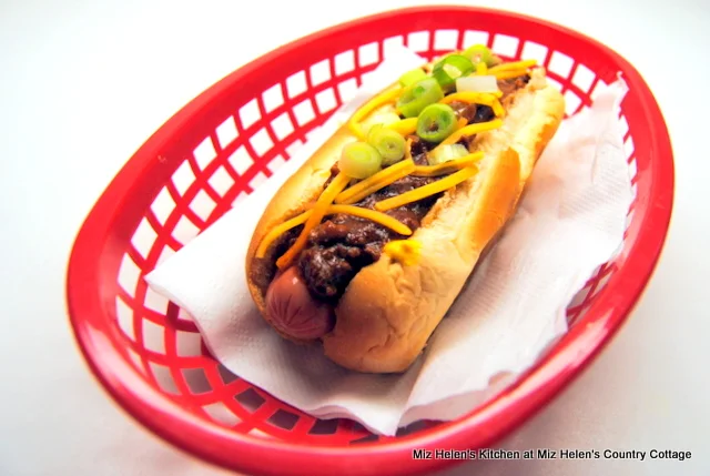 Slow Cooker Hot Dog Chili Sauce at Miz Helen's Country Cottage