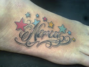 Estas letras chicanas con adornos y estrellas, son una buena opción para .