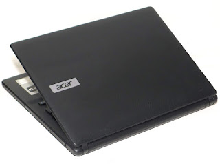 Laptop Acer ES1-411 N2940 Bekas