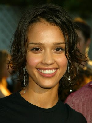 jessica alba hairstyles in honey. Jessica Alba Hair Styles