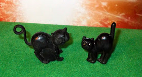 Black Cats; Cats; Cats On The Internet; Glow In The Dark; Glow In The Dark Animals; Glow-in-the-dark; Halloween Novelties; Halloween Novelty Toy; Halloween Toy Figures; Orange Cat; Sainsbury's 4 Glow Creatures; Sainsbury's Supermarket; Scaredy Cats; Small Scale World; smallscaleworld.blogspot.com; Snake; Spidier; Toy Bat; Toy Rat; Toy Snake; Toy Spider; Witches Cats; Witches Familiars'