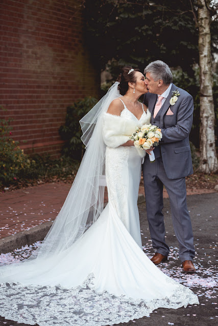 A cosy winter wedding at the Plough and Harrow in Birmingham | byGarazi | Birmingham Wedding Photographer | 