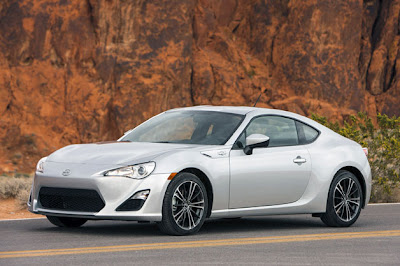 Scion FR-S faces teething problems, owner's manual recall