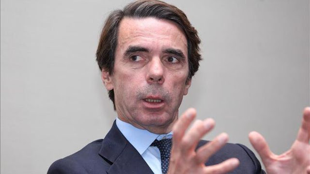  Aznar cabalga de nuevo