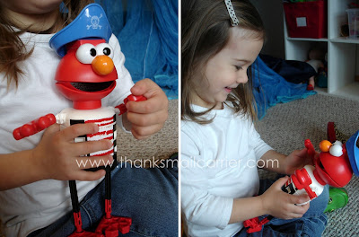 Talking Pirate Elmo Building Set