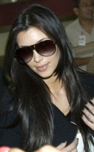 the amazing Kim kardashian glasses