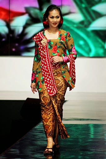 Model Kebaya Kartini Modern Terbaru