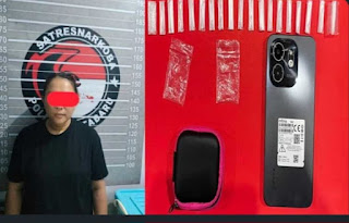 
Operasi Antik Intan 2025, Seorang Ibu Ditangkap Edarkan Sabu di Kotabaru
