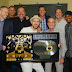Justin Timberlake recebe placa comemorativa às 6 milhões de cópias vendidas do "The 20/20 Experience"