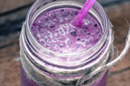 Mixed Berry And Banana Weight Loss Smoothie