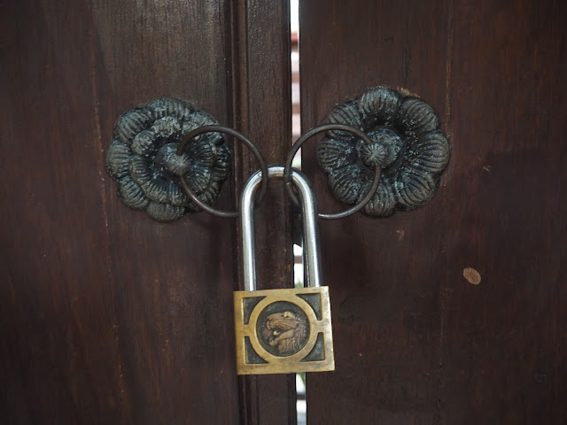 ubud village resort lock