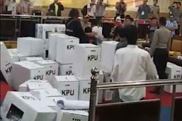 Polisi Amankan Sidang Pleno Rekapitulasi Suara di KPU Empat Lawang yang Ricuh