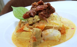 Resep Lontong Sayur Lodeh - Dunia Kuliner Nusantara