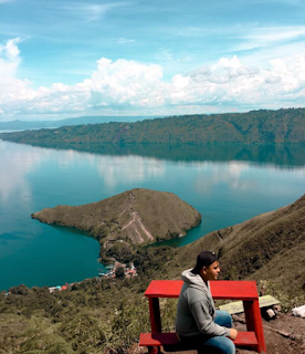 Bukit Sirungkungon Ajibata Tempat Yang Cocok Untuk Refresh Menikmati Keindahan Danau Toba