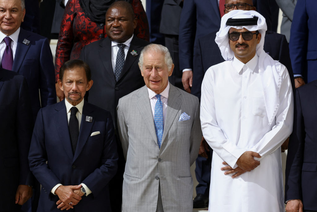 King Charles III Draws Attention by Wearing Greek Flag Tie after London-Athens Diplomatic Spat London, UK